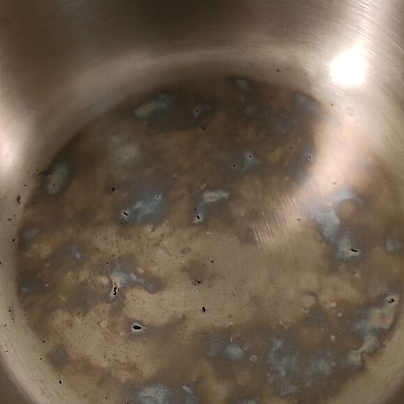 Stainless Steel Saucepan with Black Handle - Picture 9 of 9